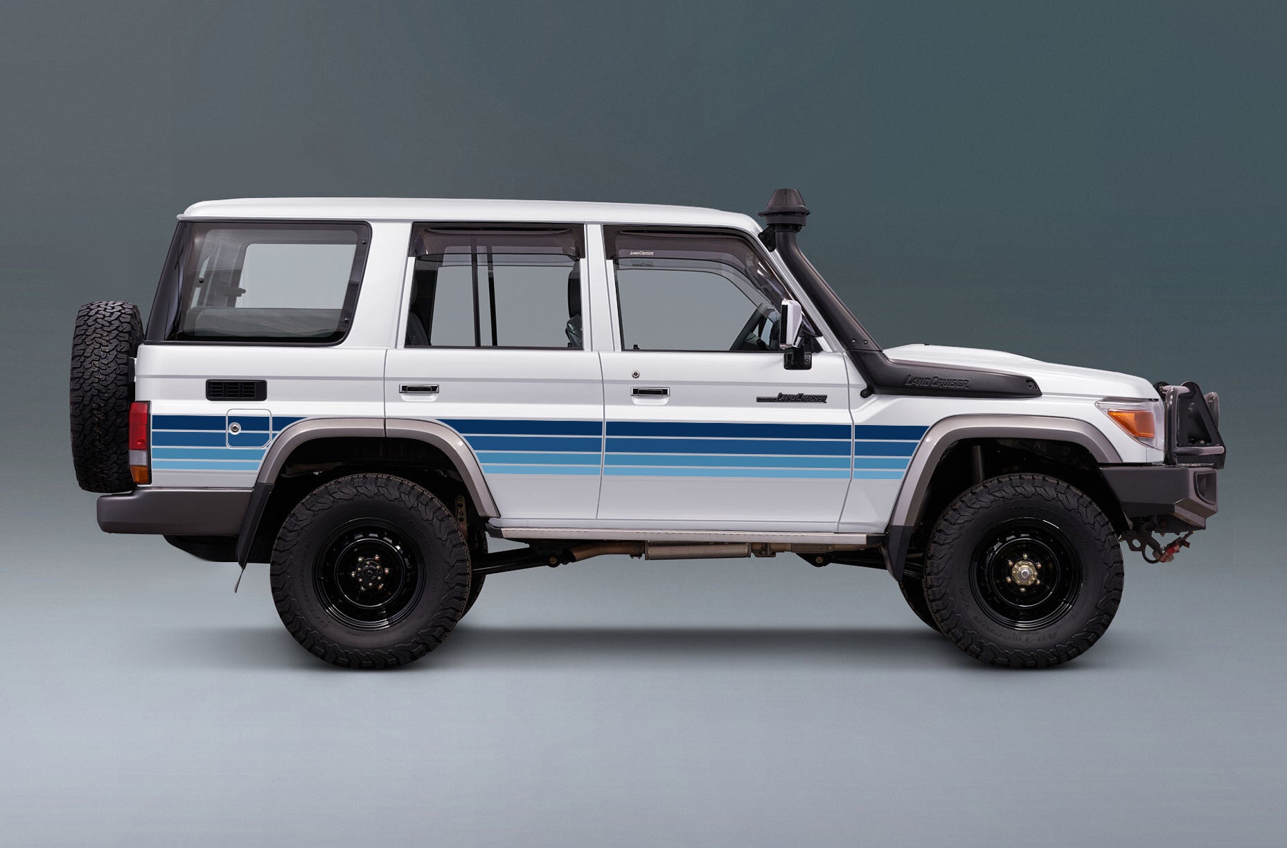 70 Series Land Cruiser Decal Body Stripe Kit (Dubai) - 76 Series (2007-)